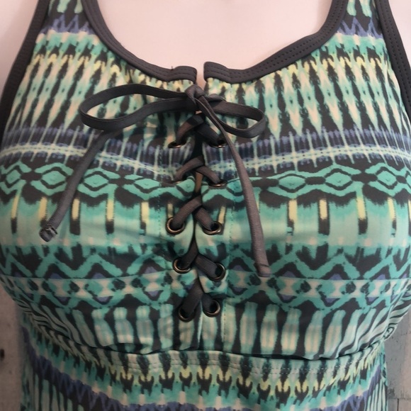 Free Country Tankini Swimsuit Top Small - Picture 2 of 9